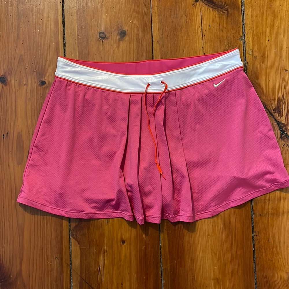 Nike Tennis Skirt Size Large NWT